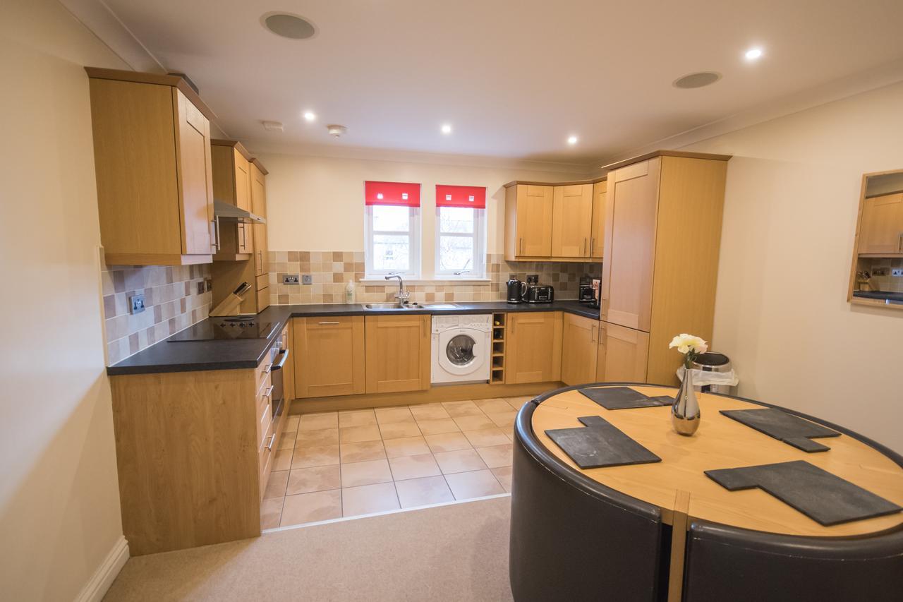 Crown Luxury Serviced Apartment Inverness Bagian luar foto