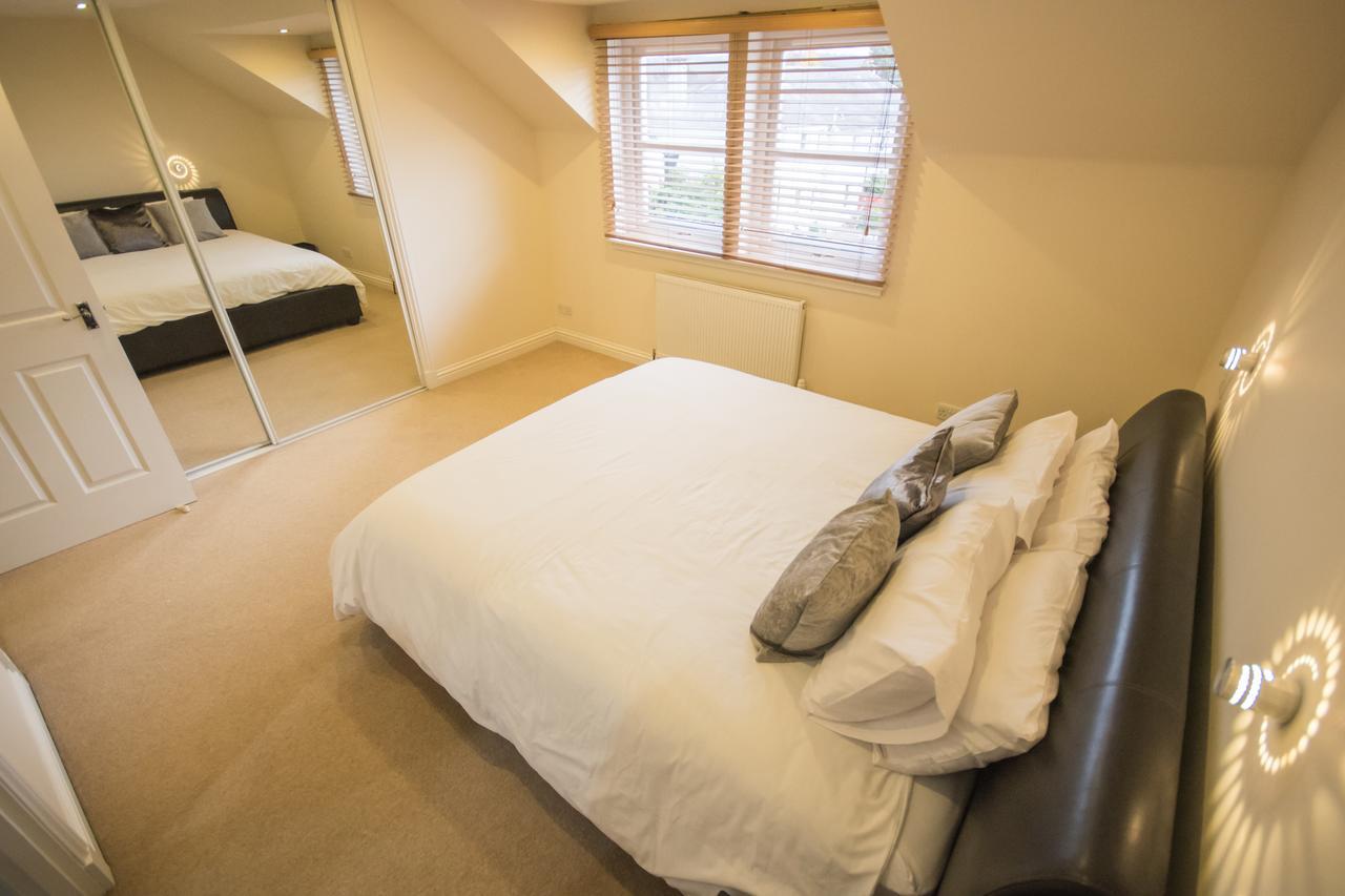 Crown Luxury Serviced Apartment Inverness Bagian luar foto