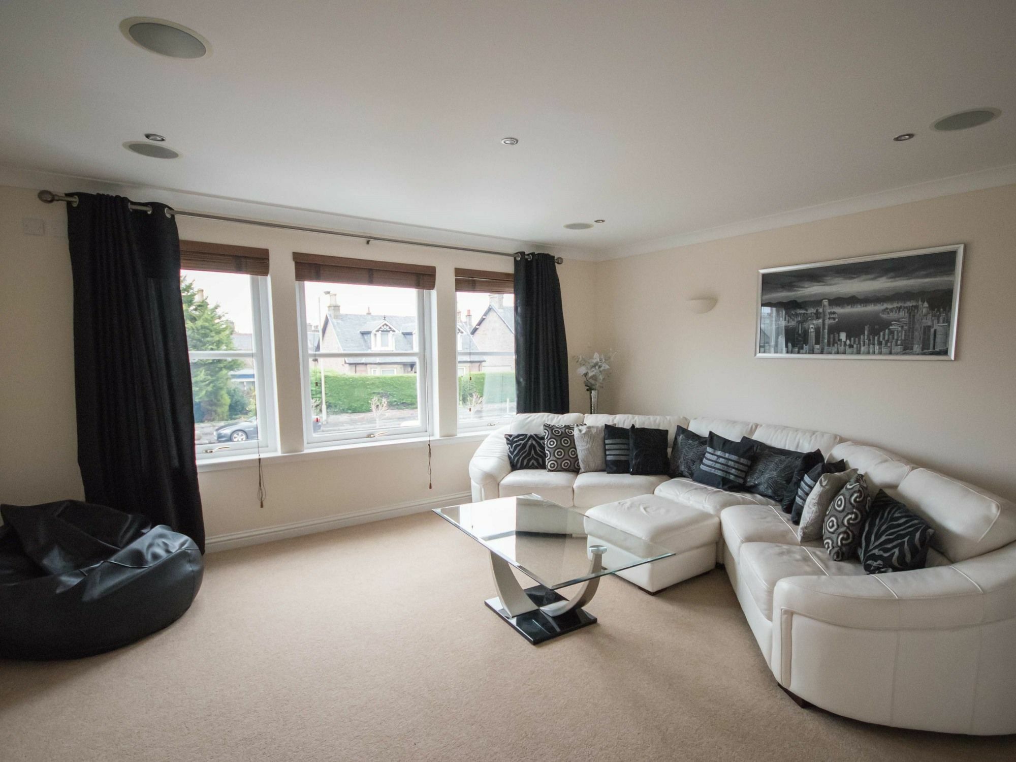 Crown Luxury Serviced Apartment Inverness Bagian luar foto